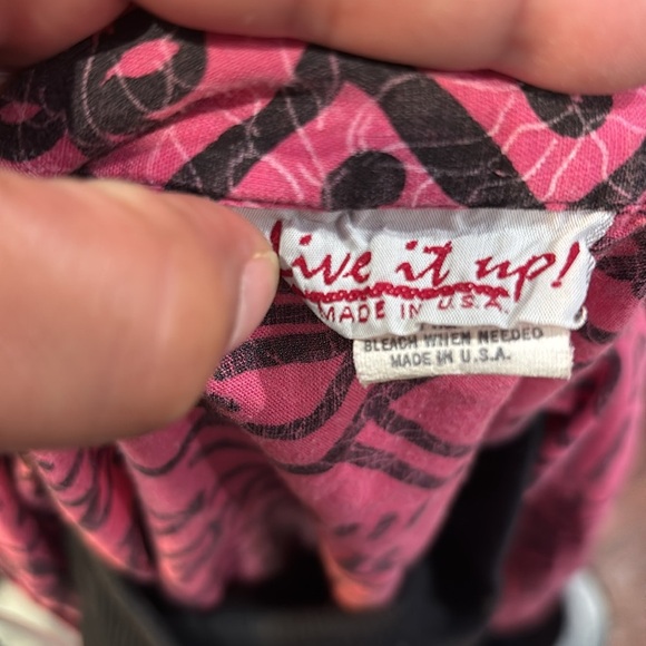 Live it up Pink Graphic Shirt - Picture 9 of 10